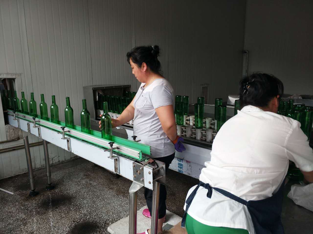 集安市紅瑯坊葡萄種植專業(yè)合作社 專業(yè)葡萄酒生產與加工之路